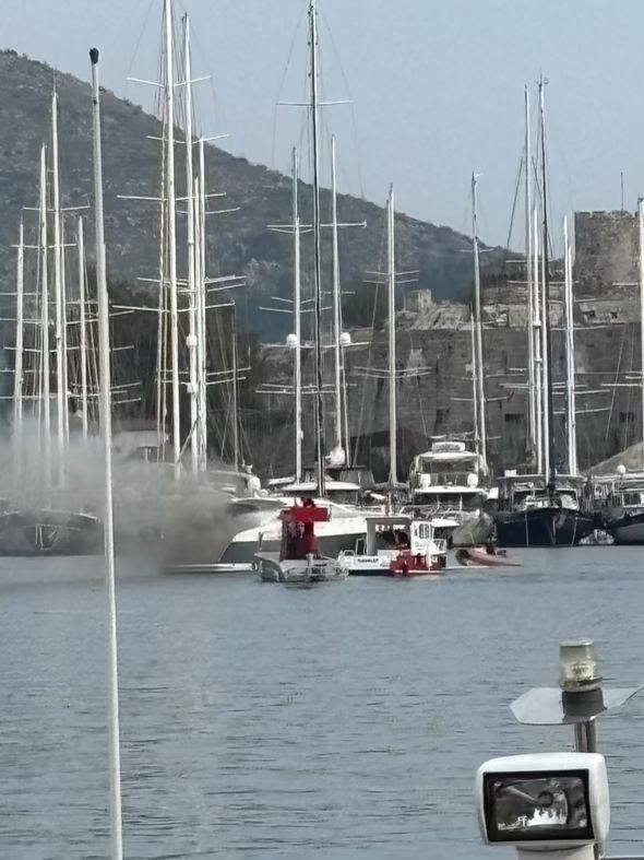 Bodrum’da Milyon Dolarlık Motoryat Alevlere Teslim Oldu - Sayfa 1