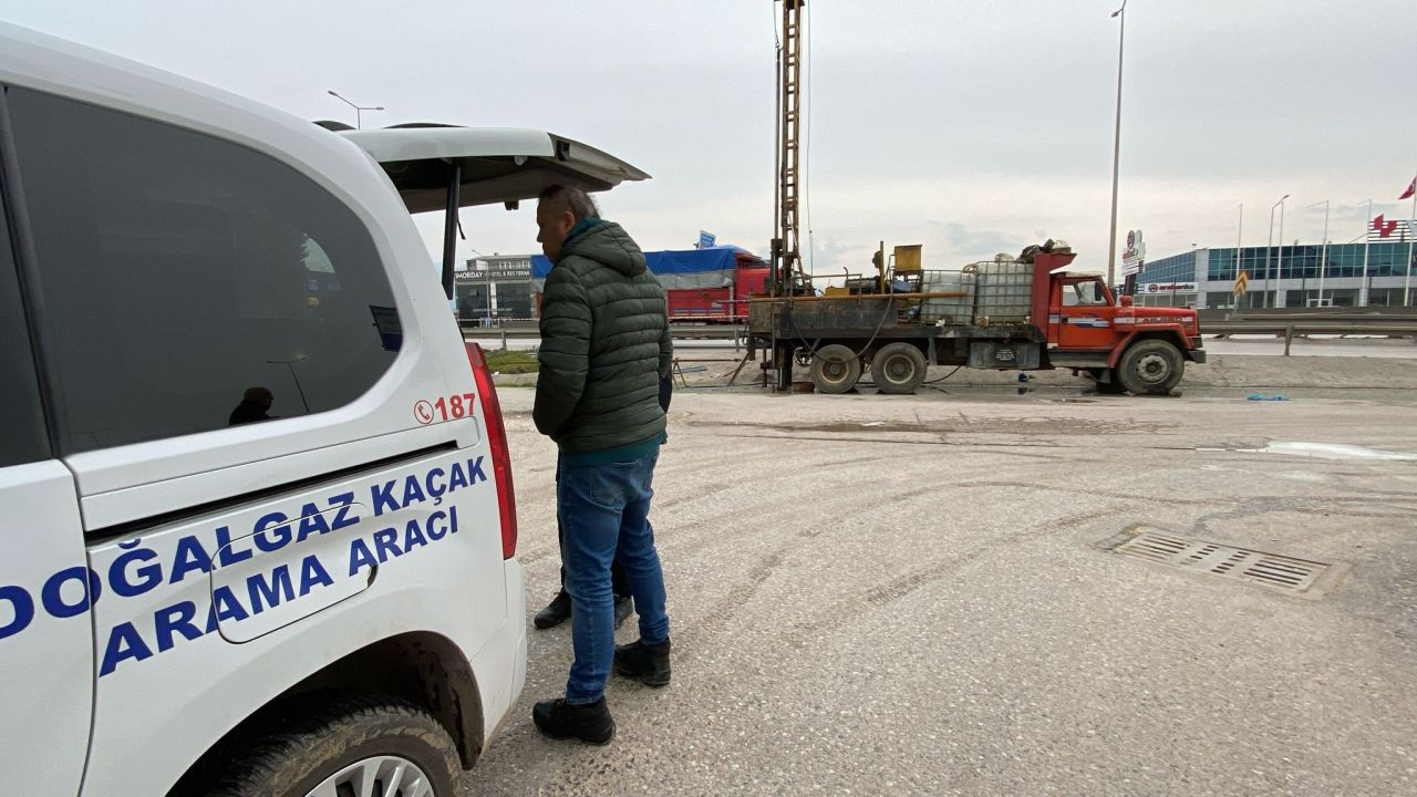 Kartepe’de Yer Altından Yine Gaz Çıktı! Ekipler Kontrollü Yaktı - Sayfa 3
