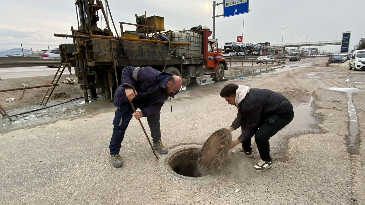 Kartepe’de Yer Altından Yine Gaz Çıktı! Ekipler Kontrollü Yaktı - Sayfa 4