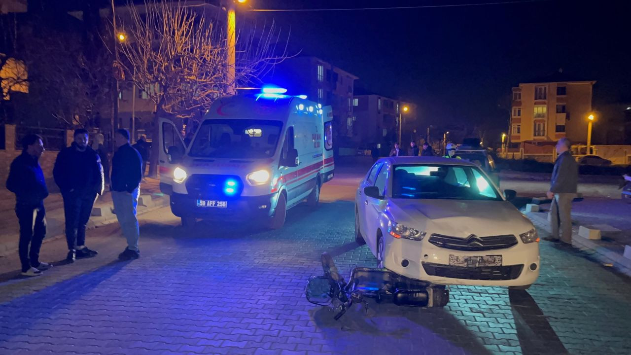 Çorlu’da Otomobille Çarpışan Elektrikli Bisikletli Yaralandı - Sayfa 3