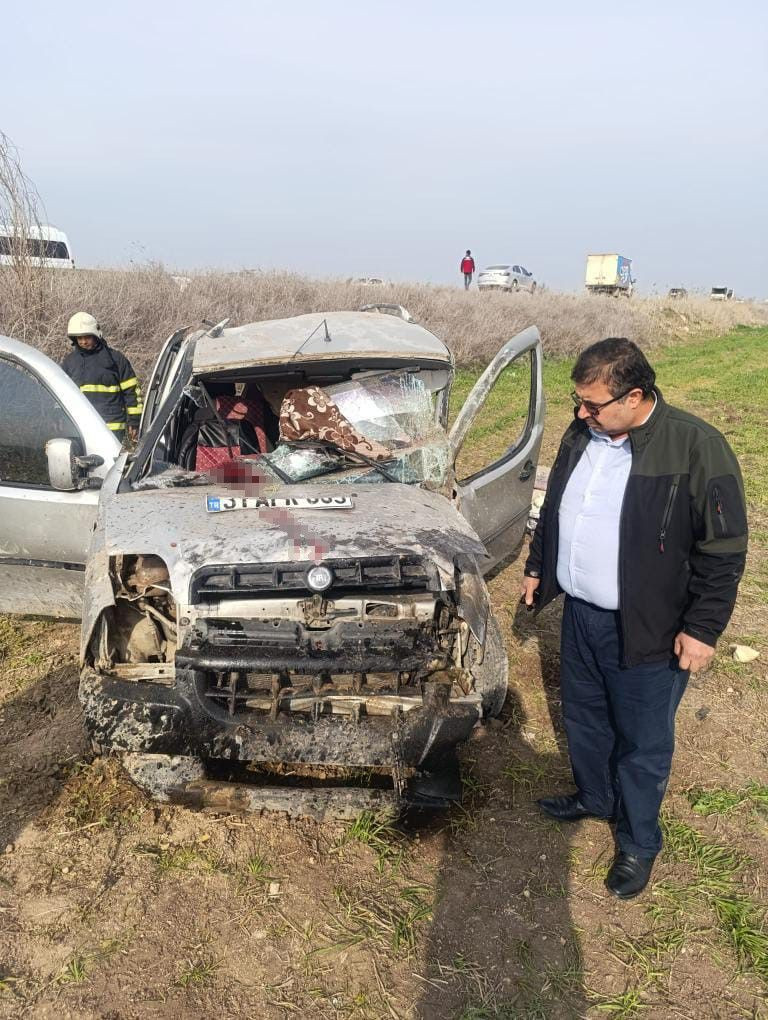 Hatay’da Hafif Ticari Araç Tarlaya Uçtu! 1’i Ağır 3 Yaralı - Sayfa 2