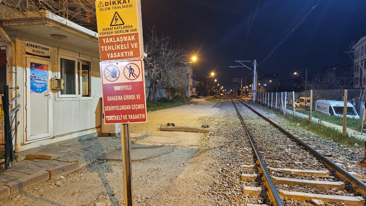 Adana’da Kanlı Kavga! İki Kardeş Bıçaklanarak Hayatını Kaybetti