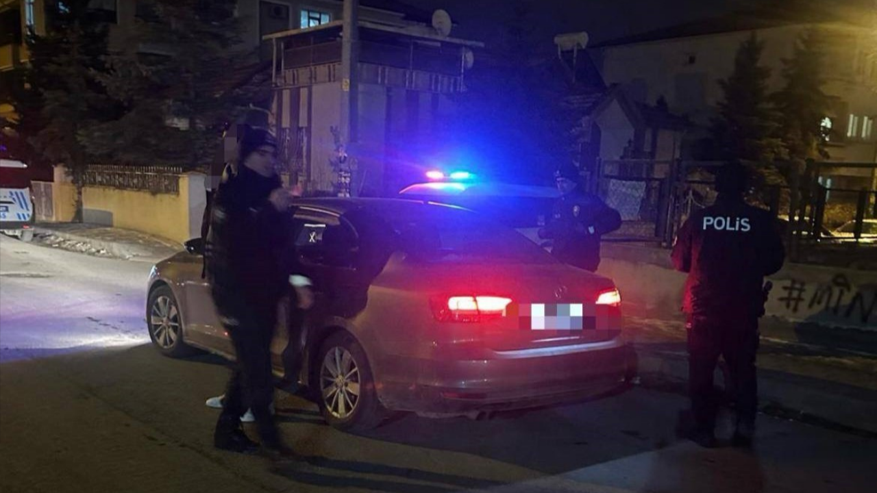 Erzincan’da Kız Yurtları Önünde Sıkı Polis Denetimi