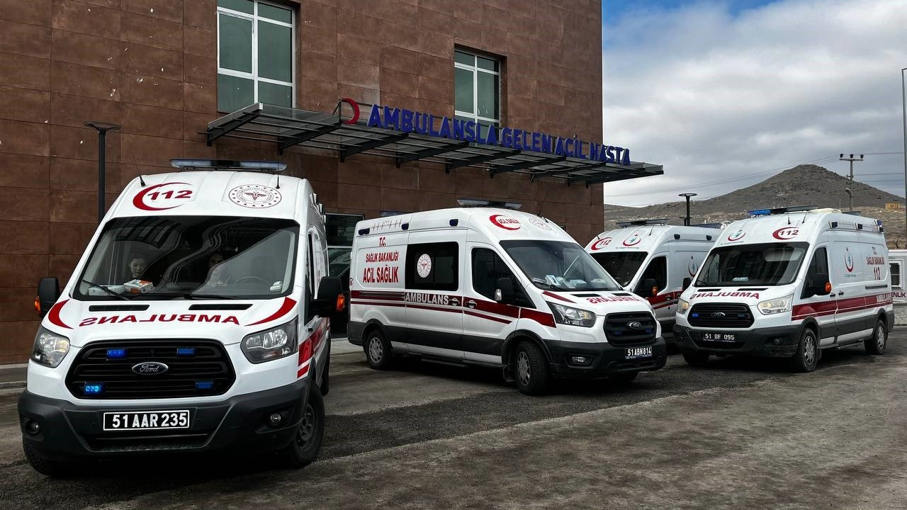 Niğde’de Hastasının Bıçaklı Saldırısına Uğrayan Doktor Yaralandı