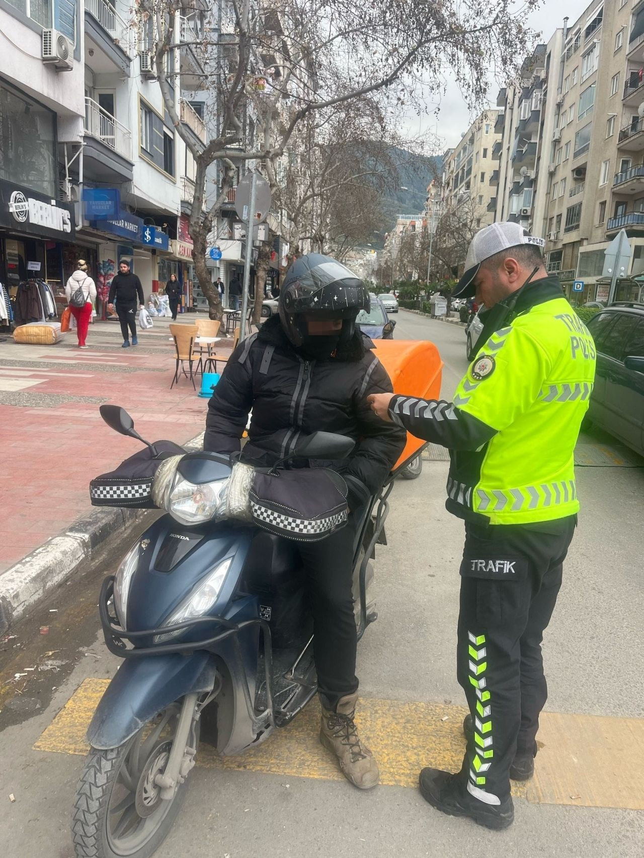 Manisa’da Motosiklet Denetimi: 59 Araç Trafikten Men Edildi - Sayfa 1