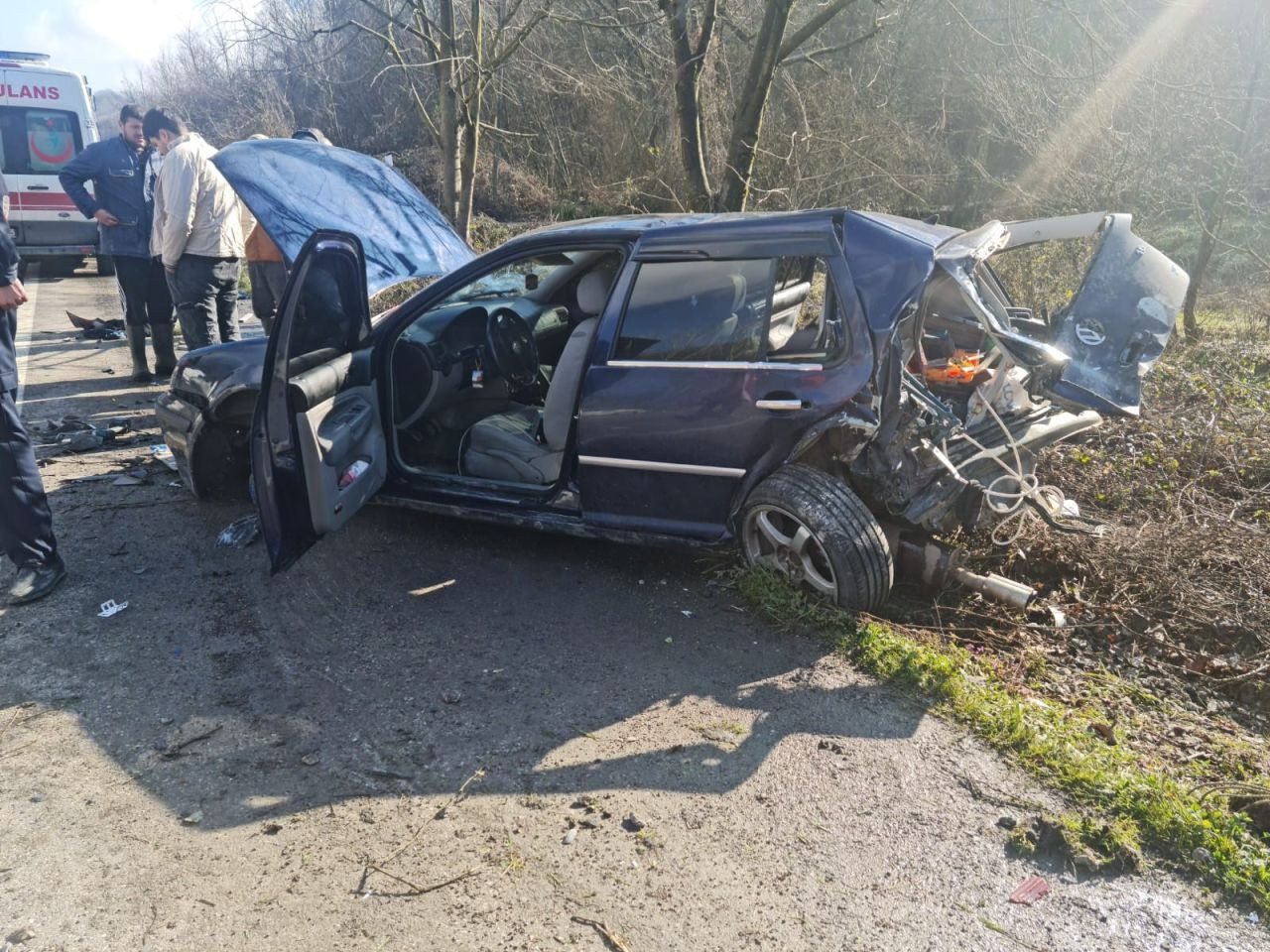 Zonguldak’ta Trafik Kazası: Lastiği Patlayan Otomobile Kamyonet Çarptı, 3 Yaralı - Sayfa 2