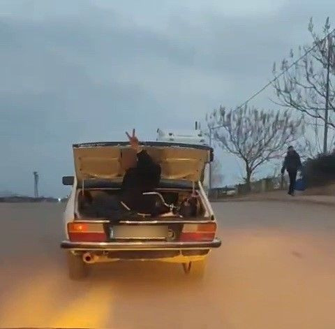 Adıyaman’da Akıl Almaz Görüntü: Otomobil Bagajında Tehlikeli Yolculuk - Sayfa 3