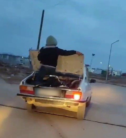 Adıyaman’da Akıl Almaz Görüntü: Otomobil Bagajında Tehlikeli Yolculuk - Sayfa 2