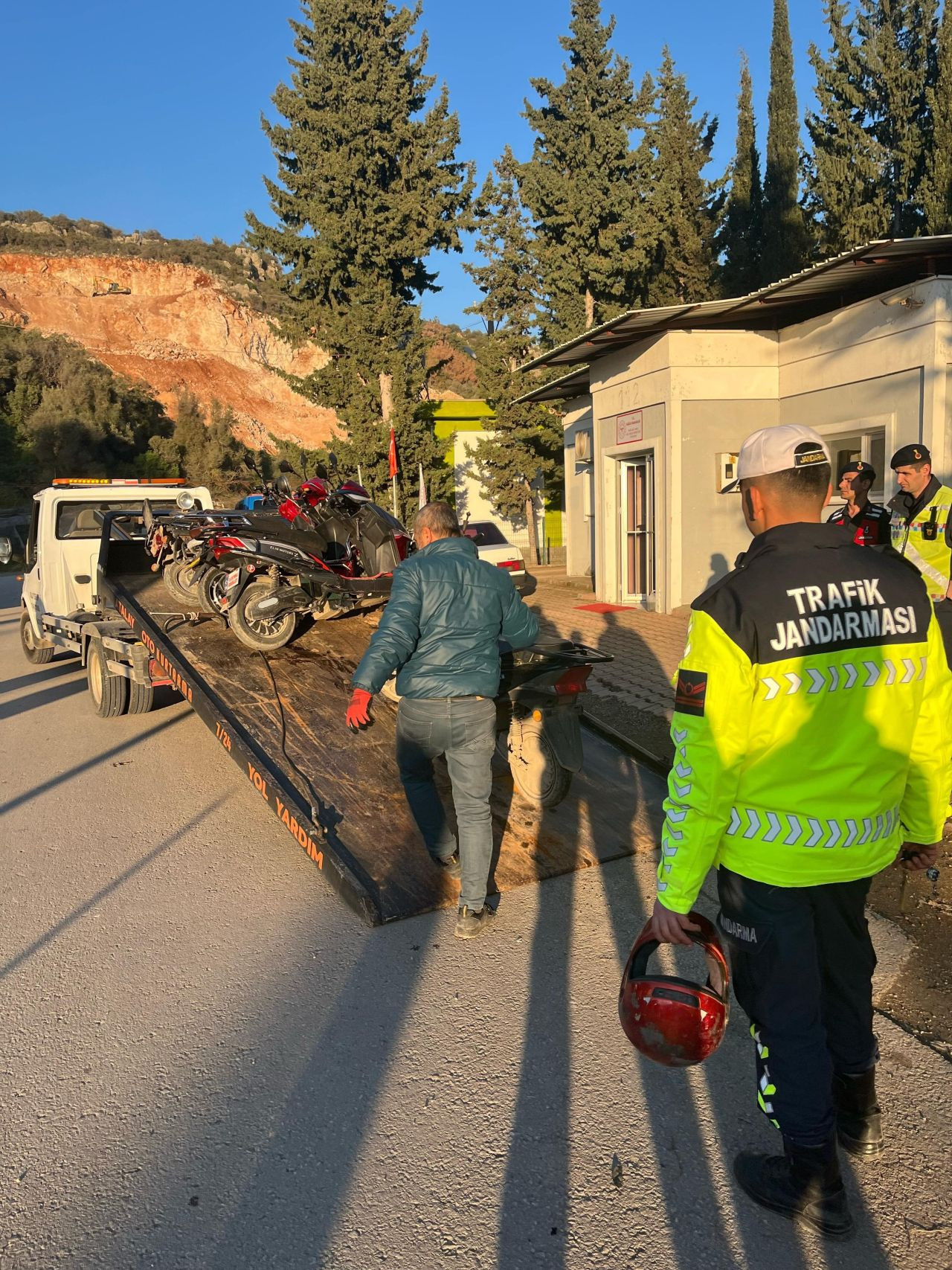 Antalya’da Motosikletlilere Şok Denetim: 460 Sürücüye Ceza - Sayfa 4