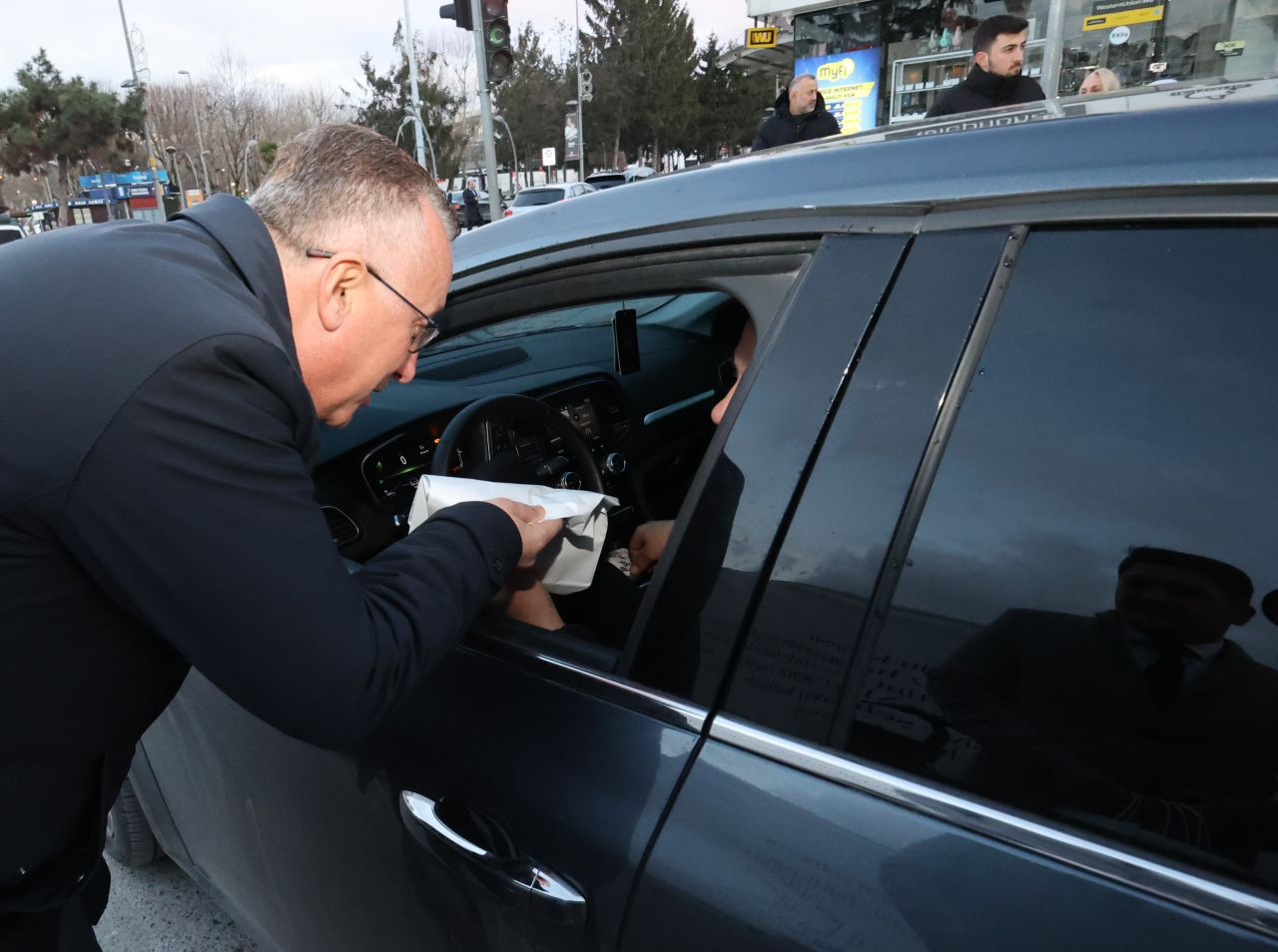 Adapazarı’nda Ramazan Coşkusu: Başkan Işıksu ve Teşkilat Üyeleri Sahada - Sayfa 9
