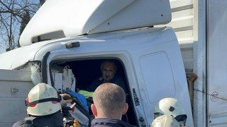 Otoyolda Trajik Kaza: Kamyon İle Tır Dorsesi Arasında Kalan Şoför Hayatını Kaybetti! - Sayfa 5