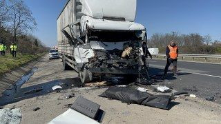 Otoyolda Trajik Kaza: Kamyon İle Tır Dorsesi Arasında Kalan Şoför Hayatını Kaybetti! - Sayfa 7