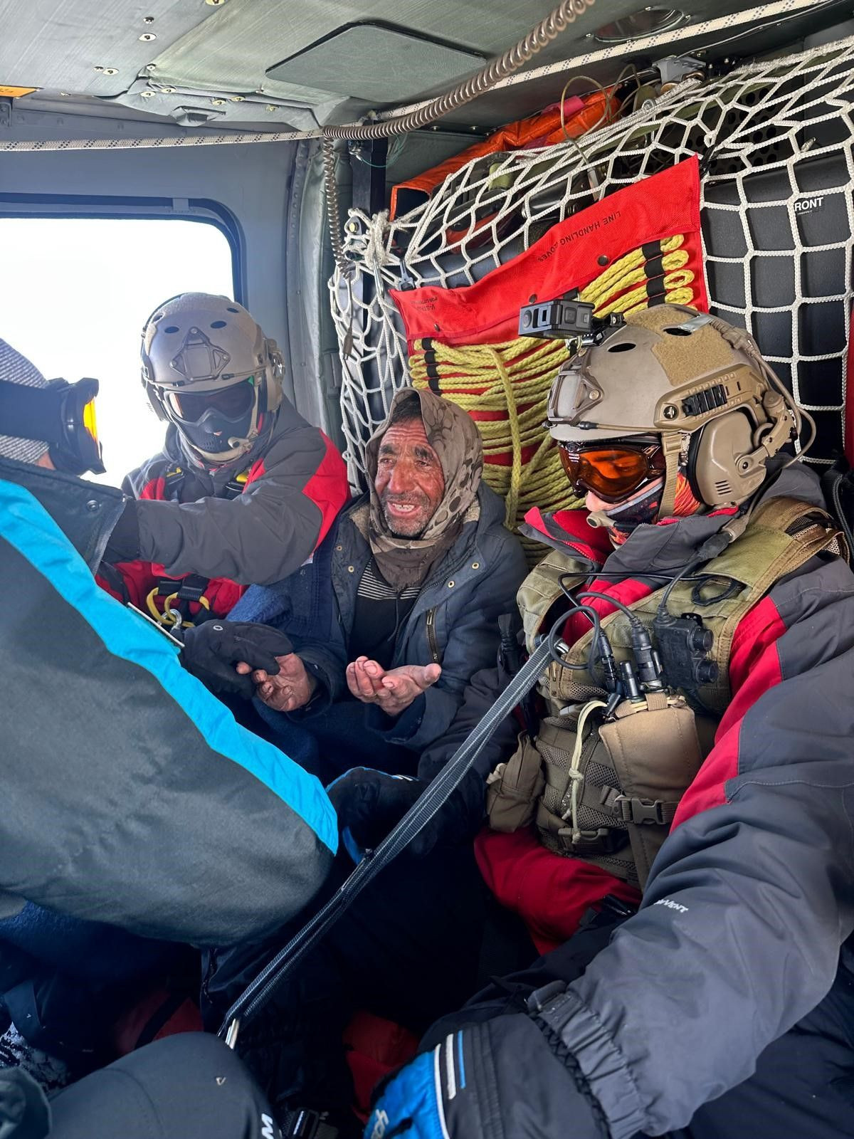 Erzurum'da Karda Mahsur Kalan Adam Helikopterle Kurtarıldı - Sayfa 3