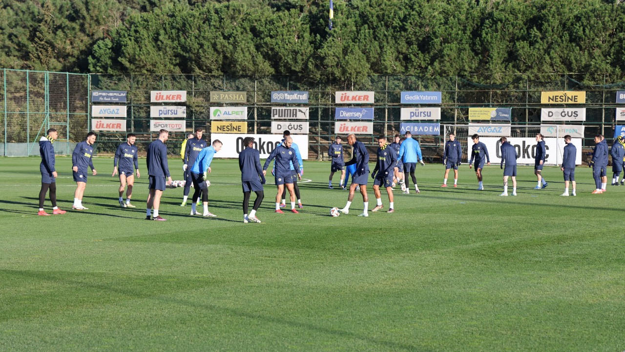 Fenerbahçe, Rangers Maçı İçin Son Antrenmanını Tamamladı