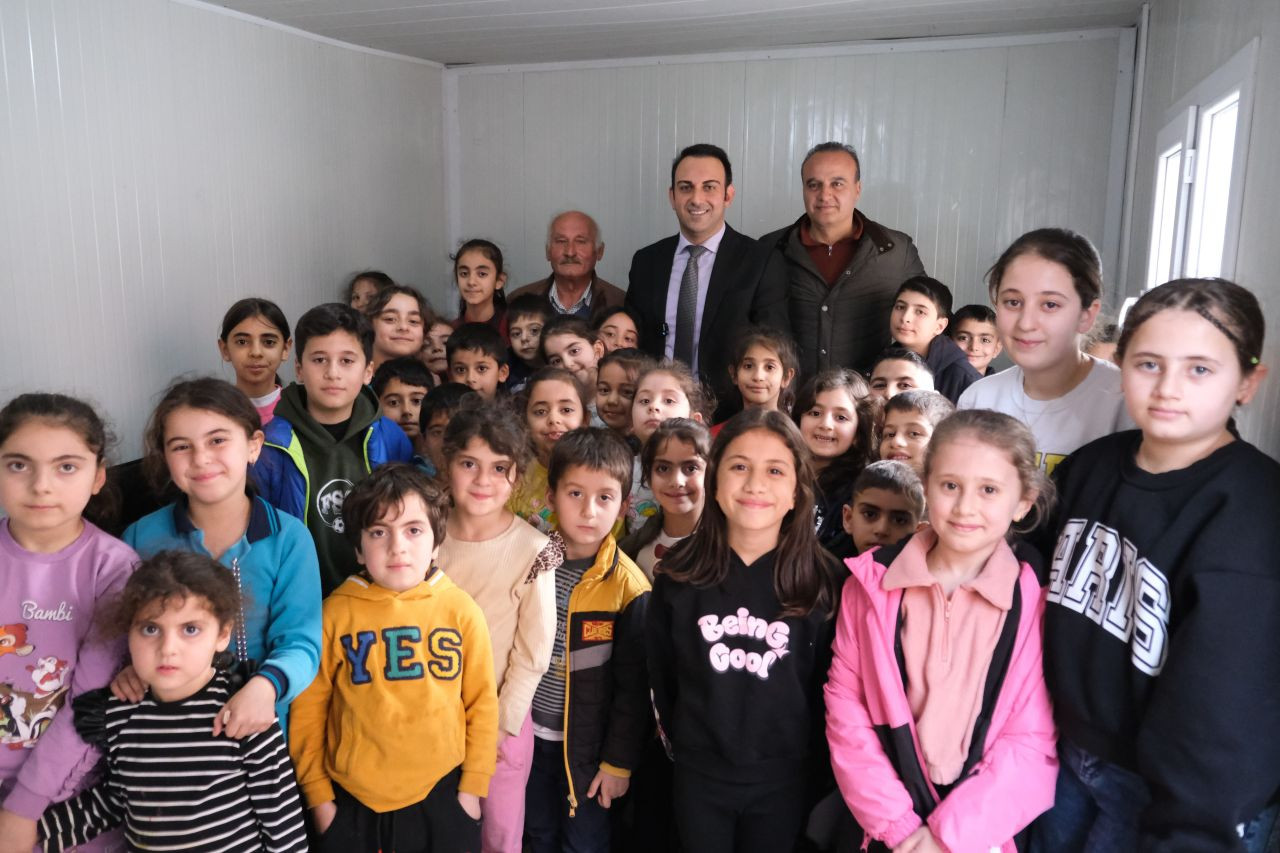 Defne Belediyesi Afetzede Çocuklara Ayakkabı Dağıttı - Sayfa 3