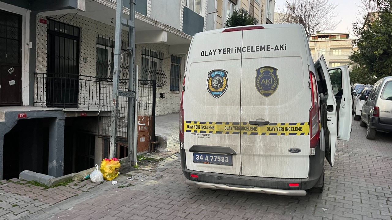 Küçükçekmece’de Akrabalar Arasında Silahlı Çatışma! 1 Yaralı, 3 Gözaltı