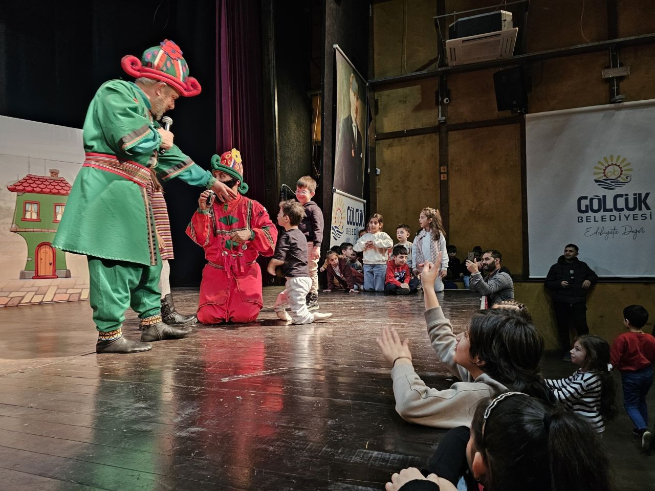 Kocaeli'de Çocuklar Ramazan Şenliğinde Eğleniyor - Sayfa 1