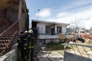 Antalya'da Gecekonduda Çıkan Yangın Ekipleri Alarma Geçirdi - Sayfa 3