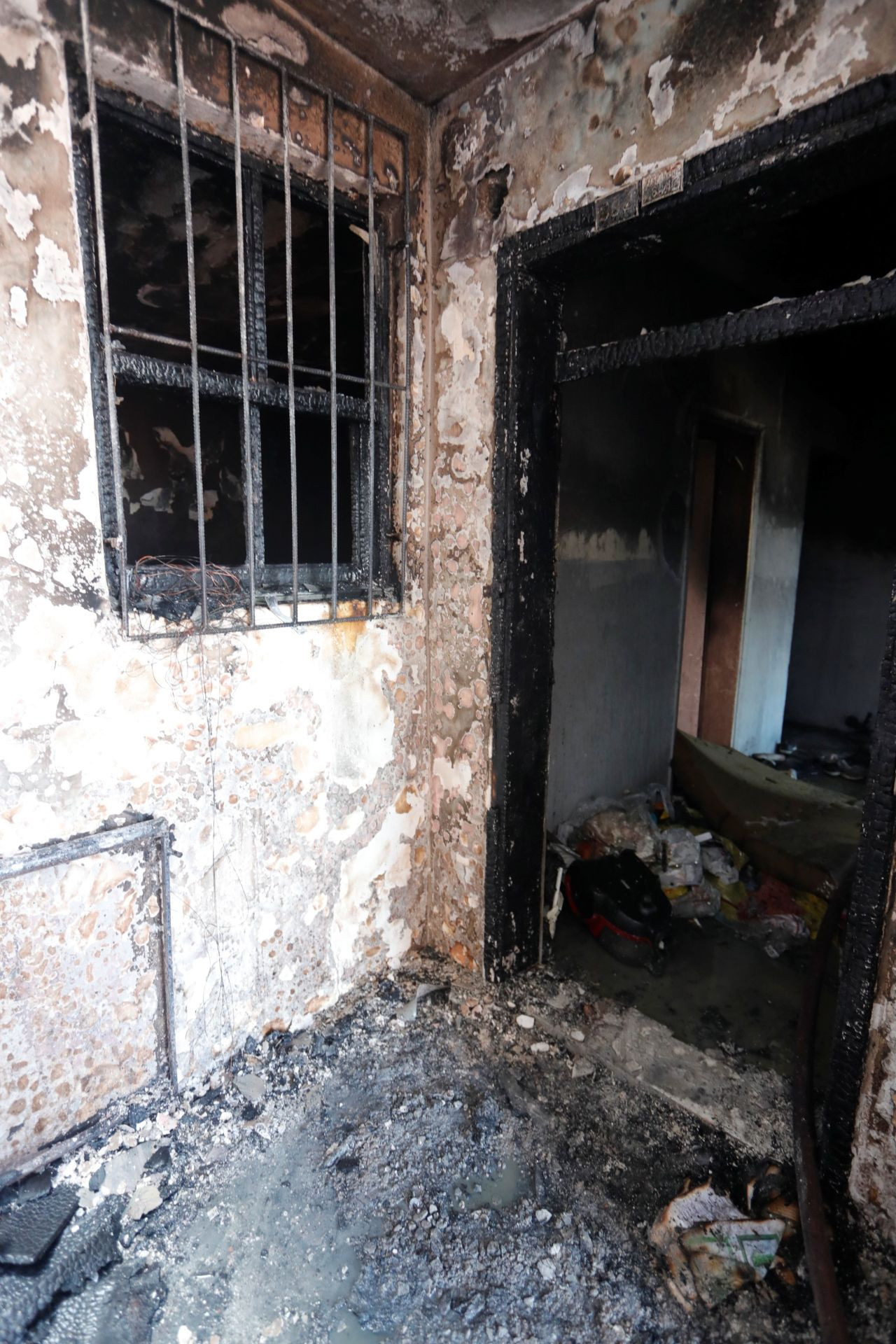 Antalya'da Gecekonduda Çıkan Yangın Ekipleri Alarma Geçirdi - Sayfa 2