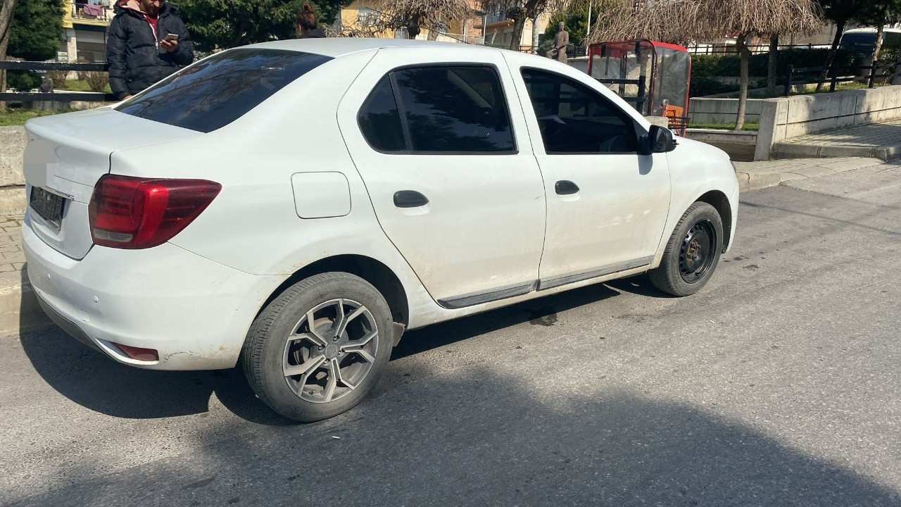 İzmir’de Korsan Taksi Sürücüsünü Gasbeden 3 Şüpheli Yakalandı