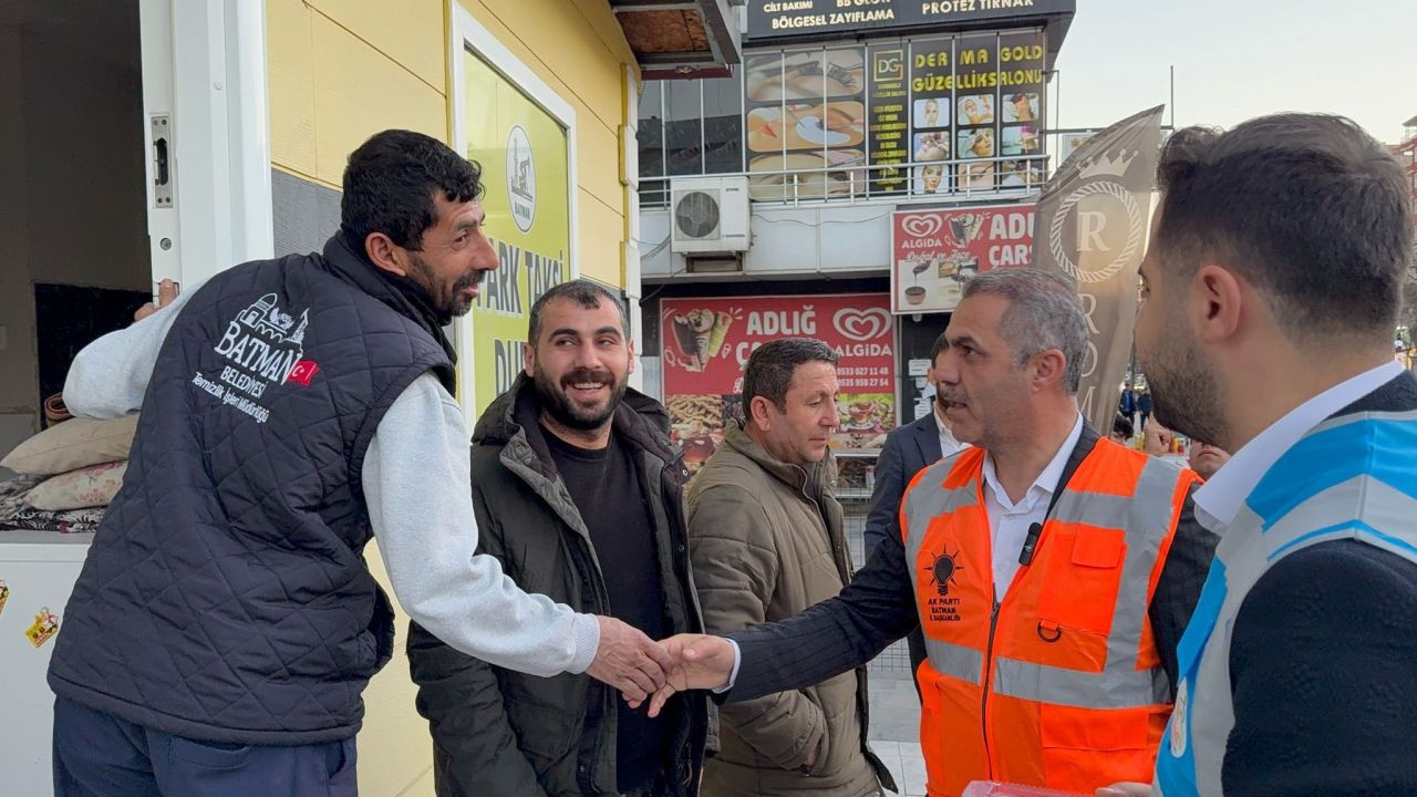 "İftara 5 Kala" Projesiyle Yolda Kalanlara İftar İkramı - Sayfa 2