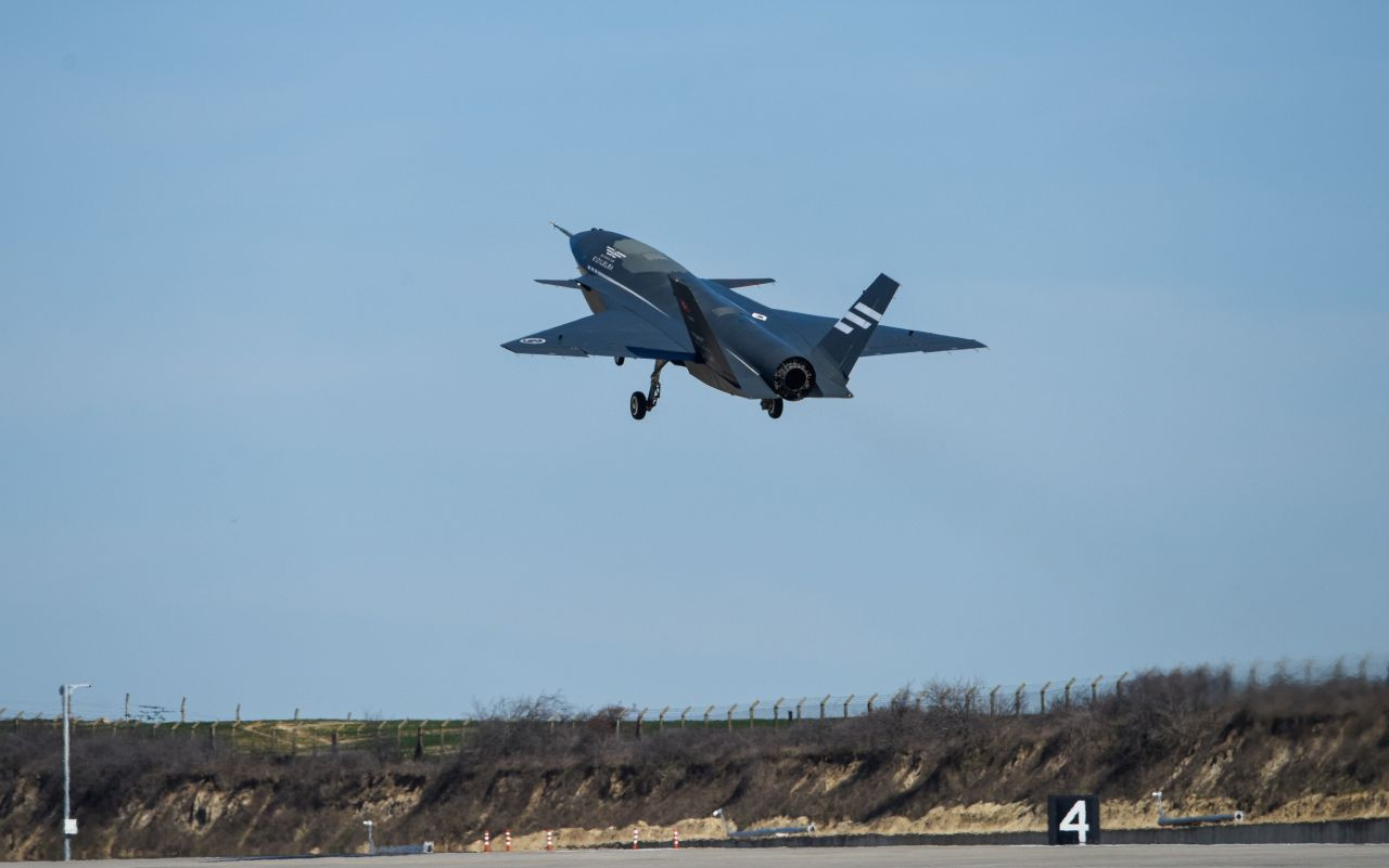 Bayraktar KIZILELMA Bir Uçuş Testini Daha Başarıyla Tamamladı - Sayfa 5