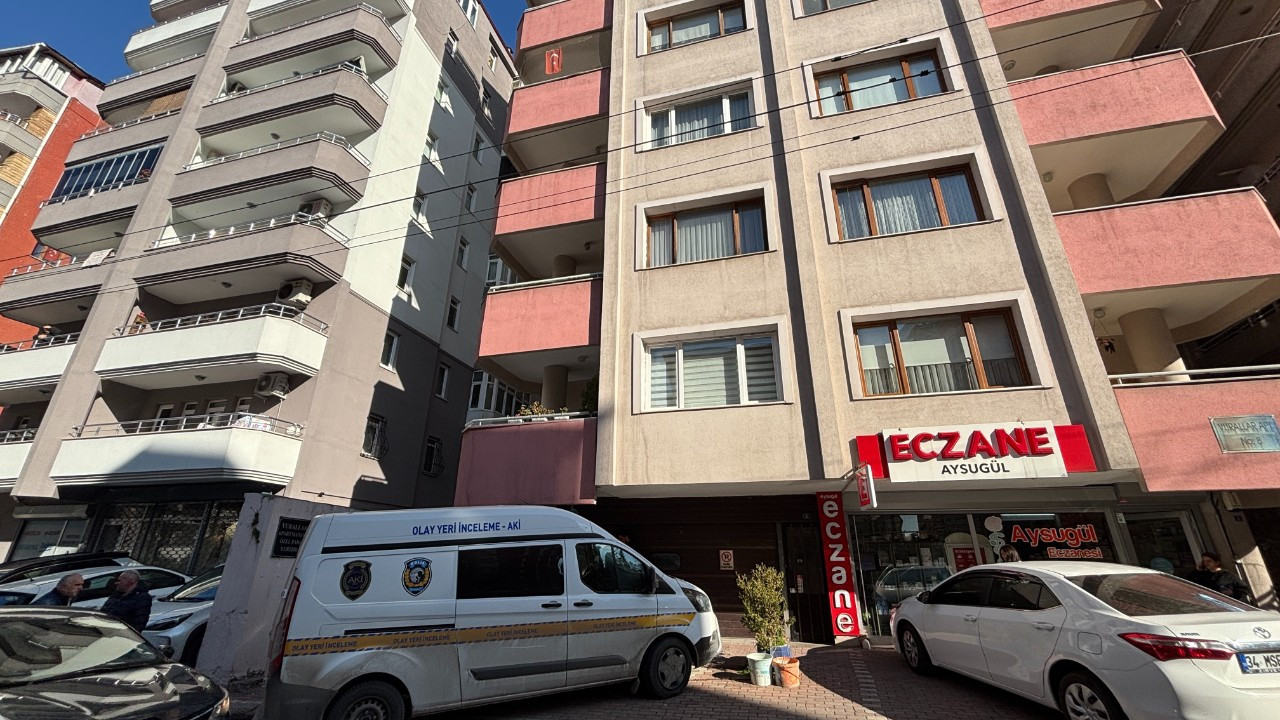 Kocaeli'de 70 Yaşındaki Adam Balkondan Düştü