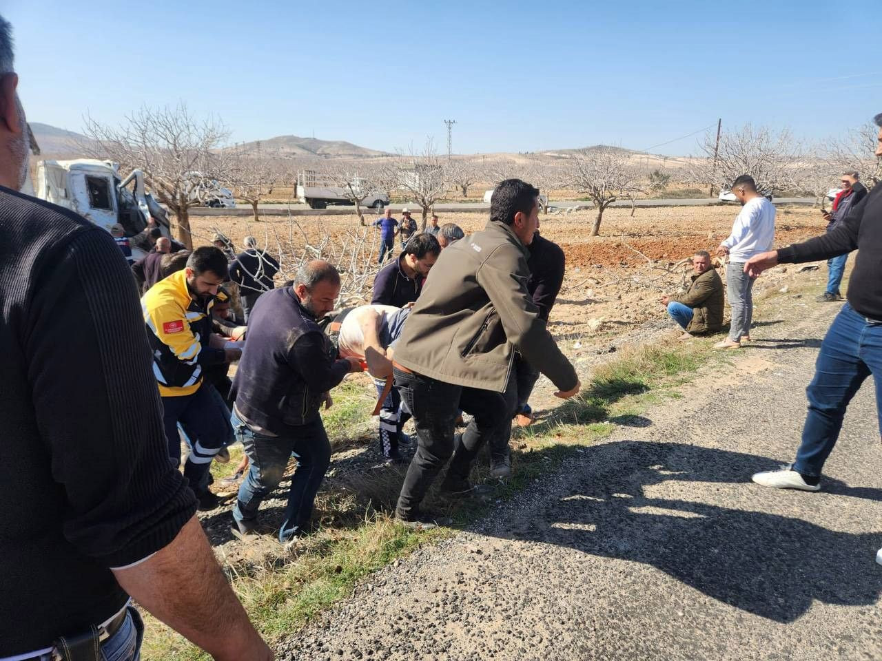 Şanlıurfa’da Freni Patlayan Kamyon Fıstık Bahçesine Daldı! - Sayfa 1