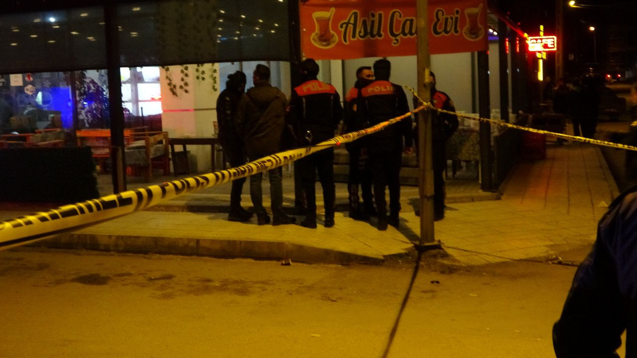 Çorum’da Silahlı Saldırı! 1 Kişiyi Öldürüp 4 Kişiyi Yaralayan Şahıs Yakalandı - Sayfa 1