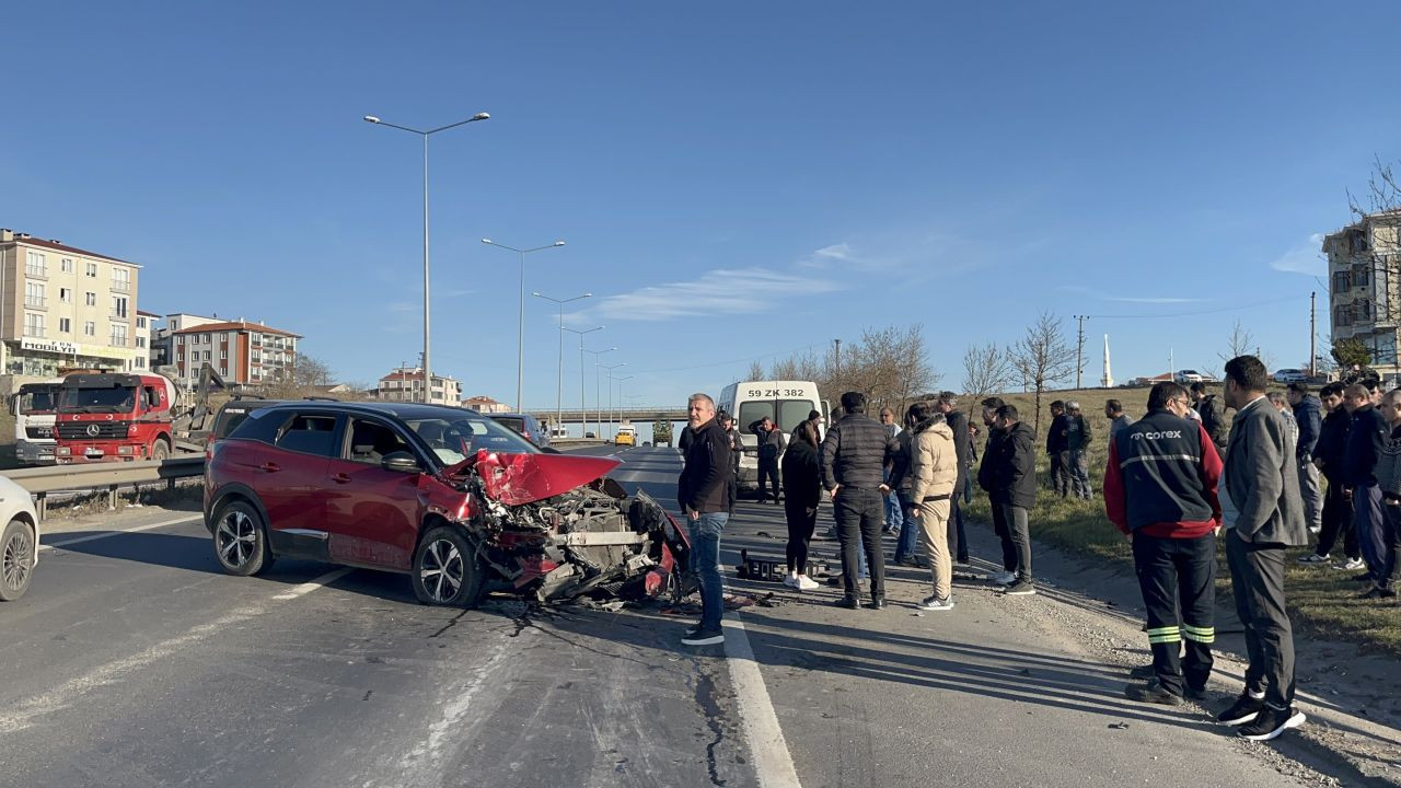 Tekirdağ’da Korkutan Kaza! Hurdaya Dönen Araçtan Sağ Çıktı - Sayfa 1