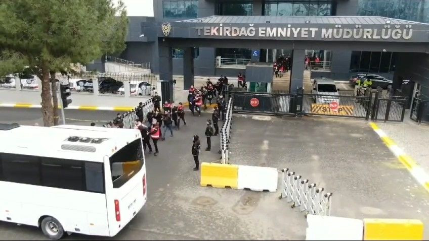 Sahte Yatırım Tuzağı! 387 Milyon TL Dolandıran 22 Kişi Tutuklandı - Sayfa 2