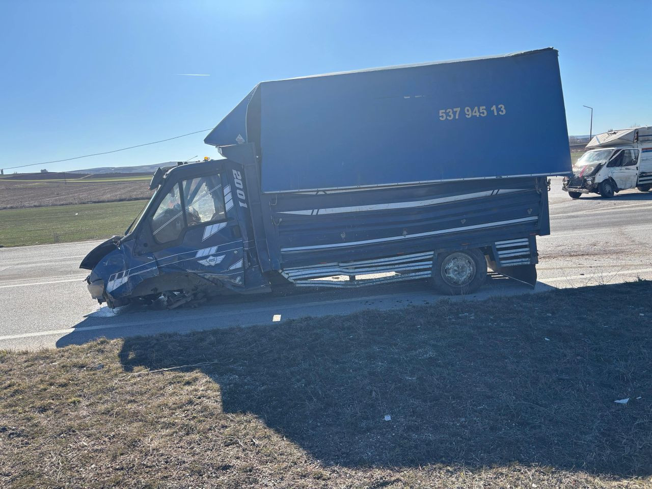 Çorum’da Kavşakta Feci Kaza! 3 Kişi Yaralandı, O Anlar Kamerada - Sayfa 2