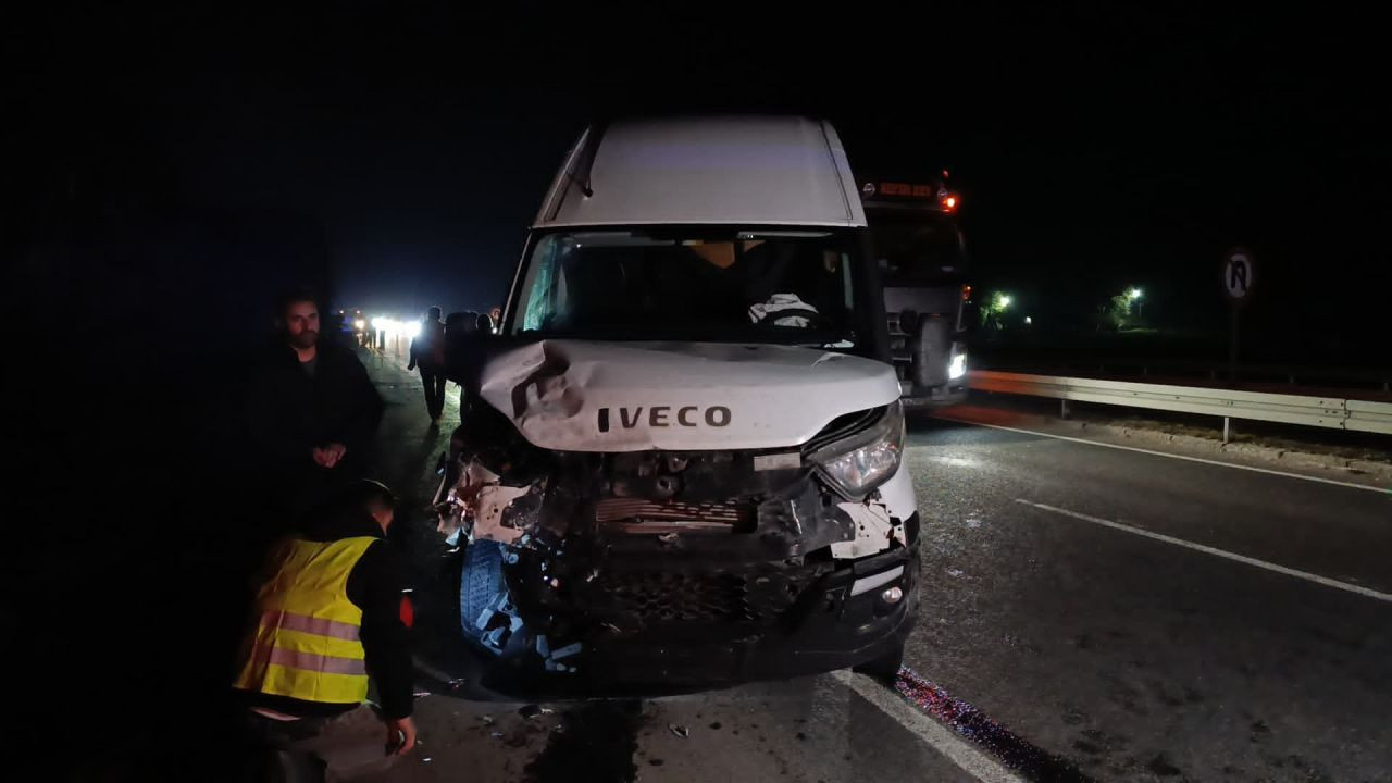 Bursa’da Minibüs ile Otomobil Çarpıştı! 1 Kişi Yaralandı - Sayfa 5