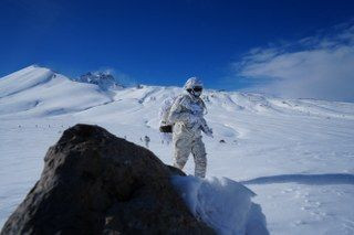 Eksi Derecelerde Hayatta Kalma Ve Savaşma Sanatı: ‘Özel Kuvvetler Kış Eğitimi' - Sayfa 12