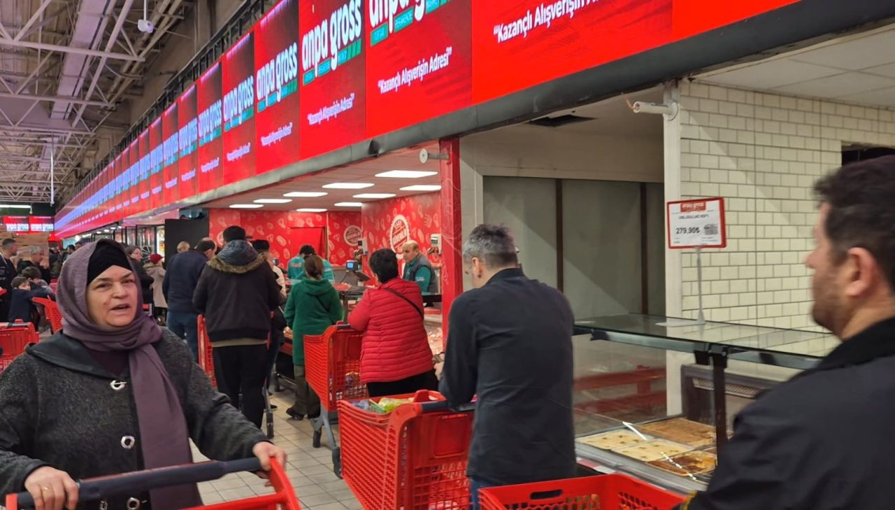 Ramazan Ayında Yarı Yarıya Düşen Kıyma Fiyatına Hücum Ettiler - Sayfa 7