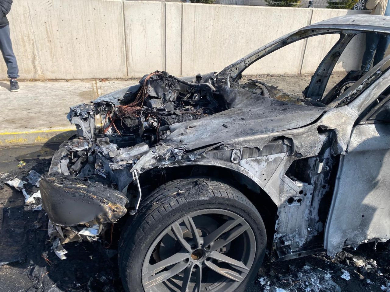 Kocaeli'de Park Halindeki Otomobil Küle Döndü - Sayfa 5