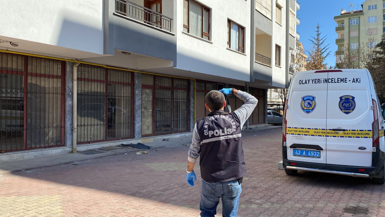 Konya’da Çarşafla Balkondan İnmeye Çalışan Genç Kız 4. Kattan Düştü - Sayfa 2