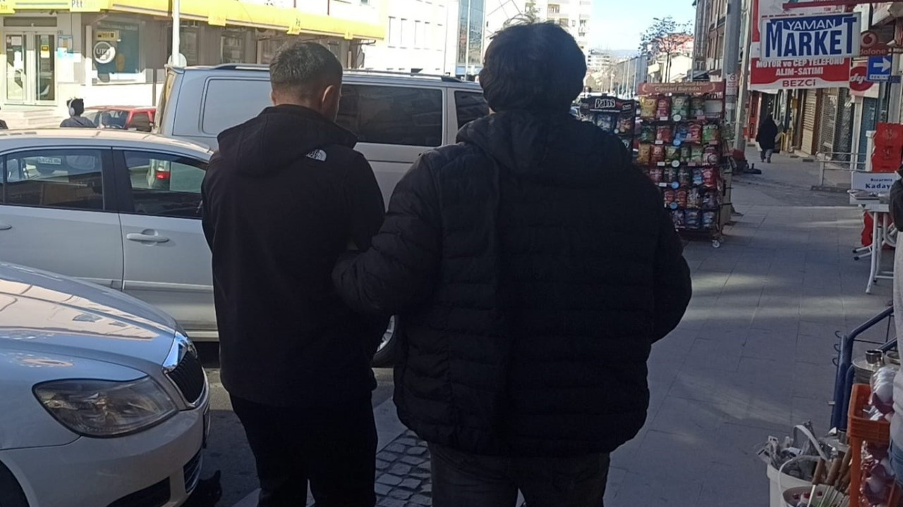 Konya’da Uyuşturucu Hapla Yakalanan Şahıs Gözaltına Alındı
