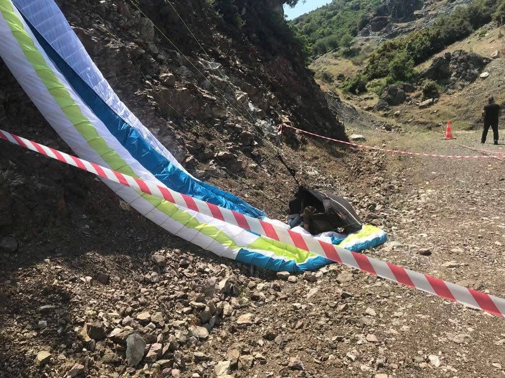 Manisa’da Kaybolan Paraşütçüden Acı Haber! Cansız Bedeni Bulundu - Sayfa 1