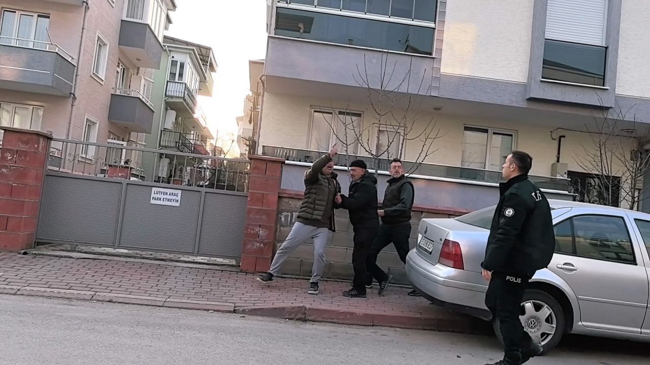 Bursa’da Alacak Kavgası Kanlı Bitti! Bıçak ve Çekiç Kullanıldı - Sayfa 3