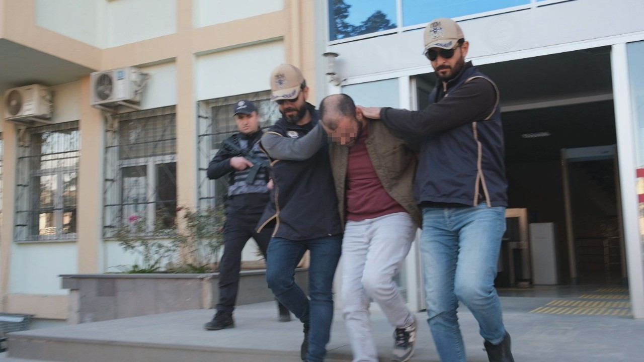 Mersin’de Cumhurbaşkanı’na Hakaret Eden Şahıs Tutuklandı