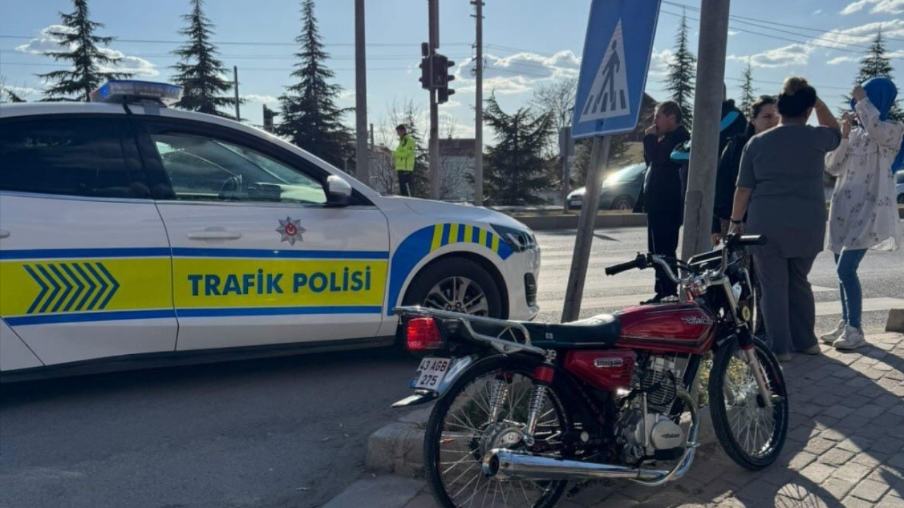 Tavşanlı’da Otomobil ile Motosiklet Çarpıştı: 1 Yaralı