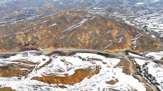 Bitlis'te Dağların Bir Yanı Kar, Bir Yanı Bahar - Sayfa 2