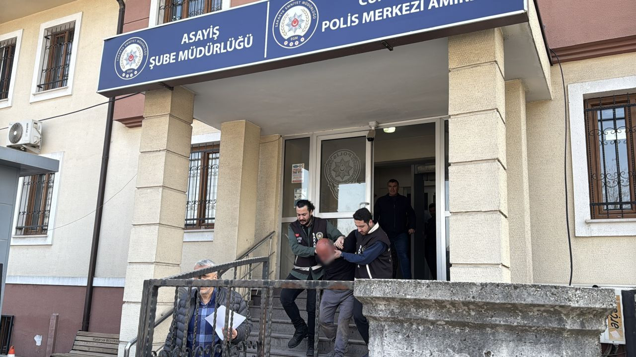 Komşu Cinayetinde 16 Yaşındaki Çocuk ve Babası Tutuklandı - Sayfa 1