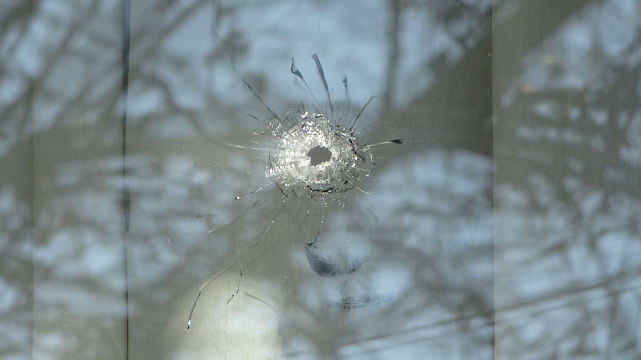 Çanakkale’de Balkondan Dehşet Saçan Şahıs Etkisiz Hale Getirildi - Sayfa 5