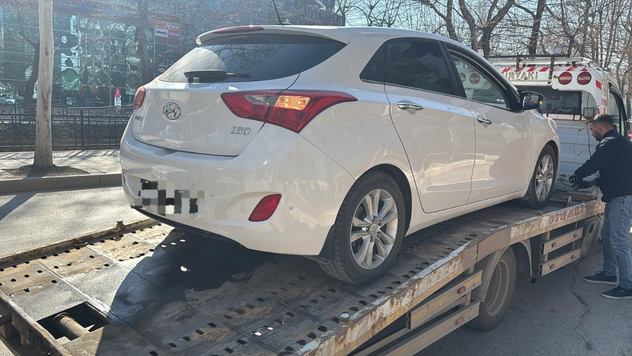 Kastamonu’da Çakar Lamba Kullanan Sürücüye 140 Bin Lira Ceza