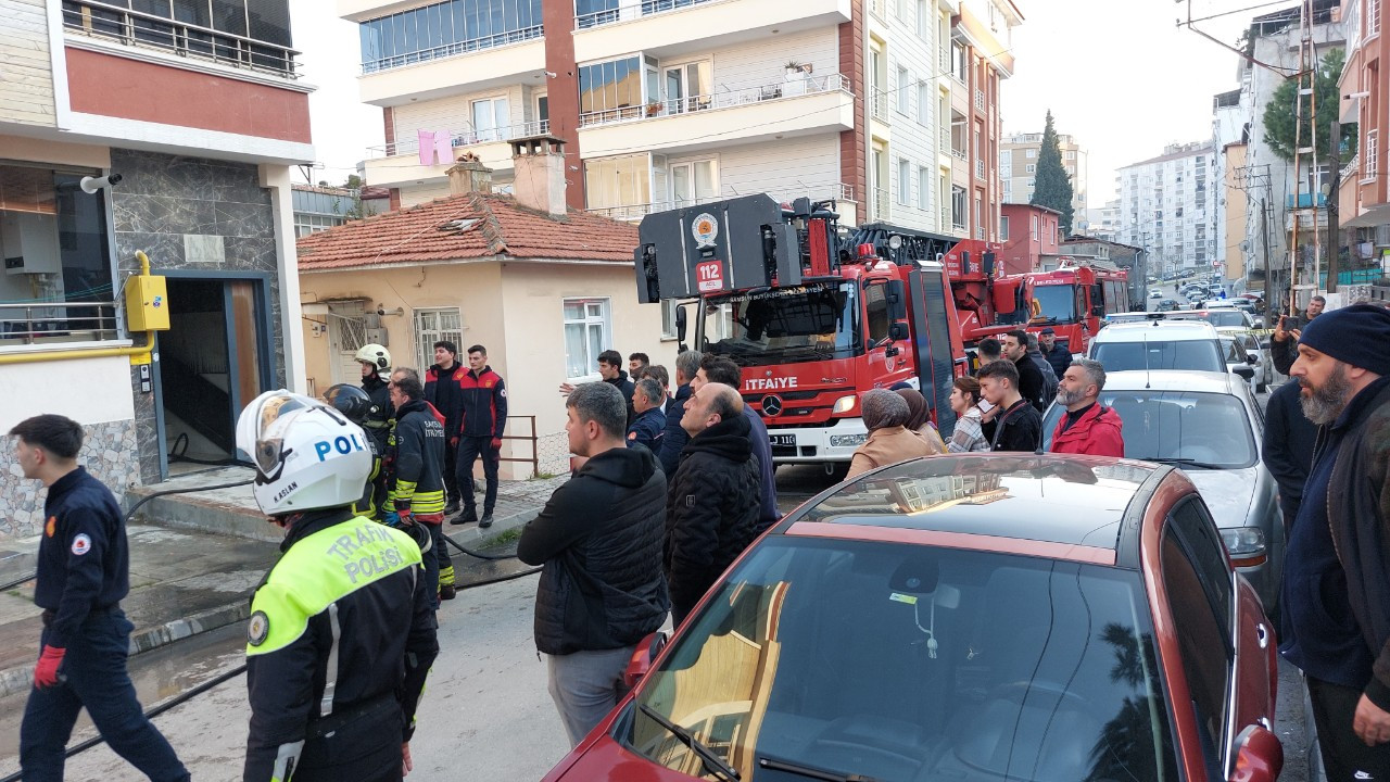 Samsun’da Çakmakla Oynayan Çocuk Evi Alevlere Teslim Etti