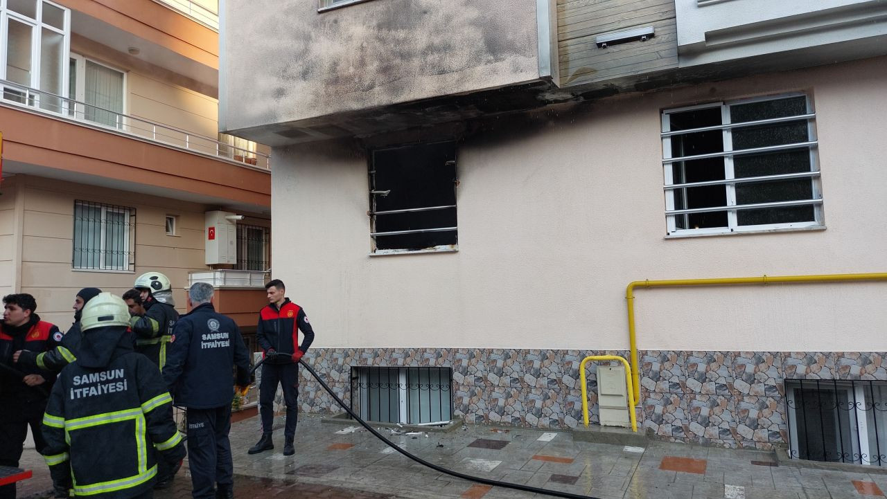 Samsun’da Çakmakla Oynayan Çocuk Evi Alevlere Teslim Etti - Sayfa 3