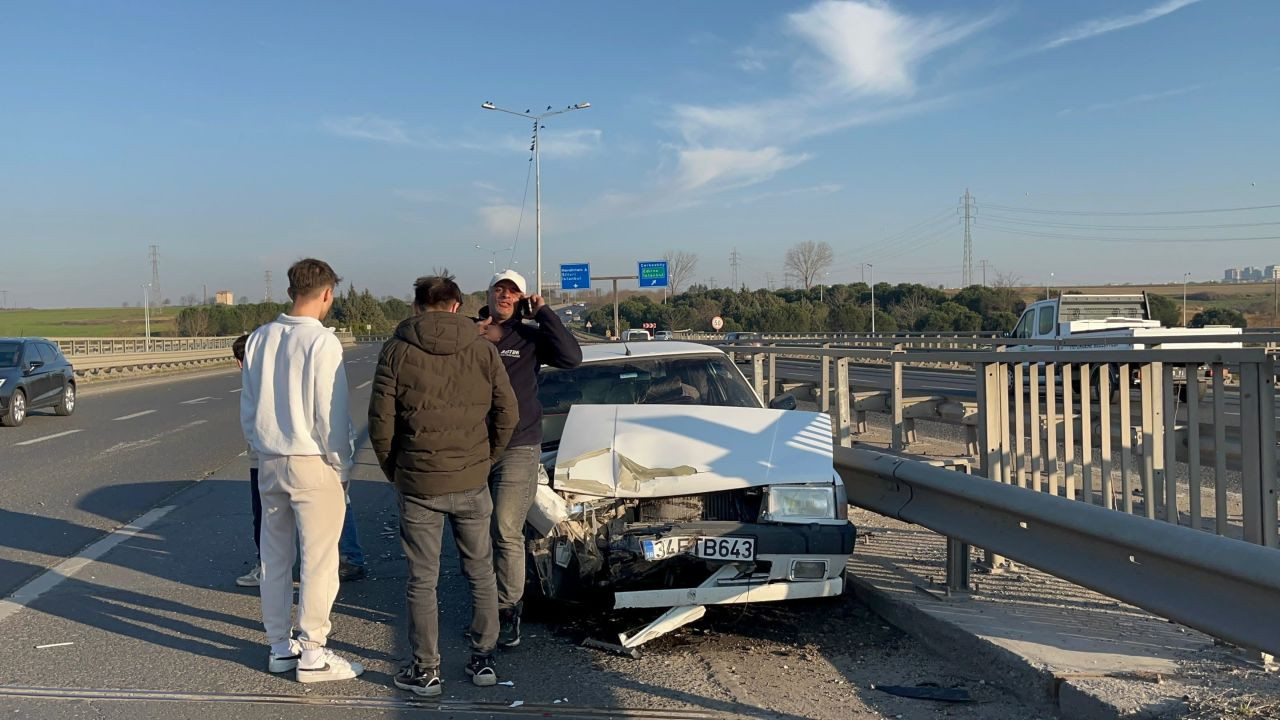 Tekirdağ’da Zincirleme Kaza! Üç Otomobil Çarpıştı, 2 Yaralı - Sayfa 3