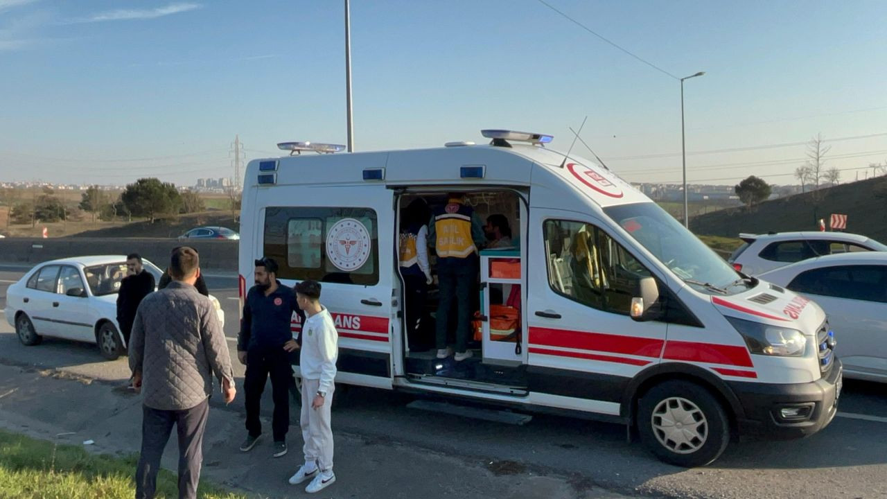 Tekirdağ’da Zincirleme Kaza! Üç Otomobil Çarpıştı, 2 Yaralı - Sayfa 2